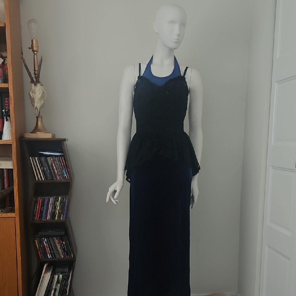 Whimigoth Velvet Slip